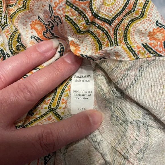 Woman’s dress - Picture 9 of 9